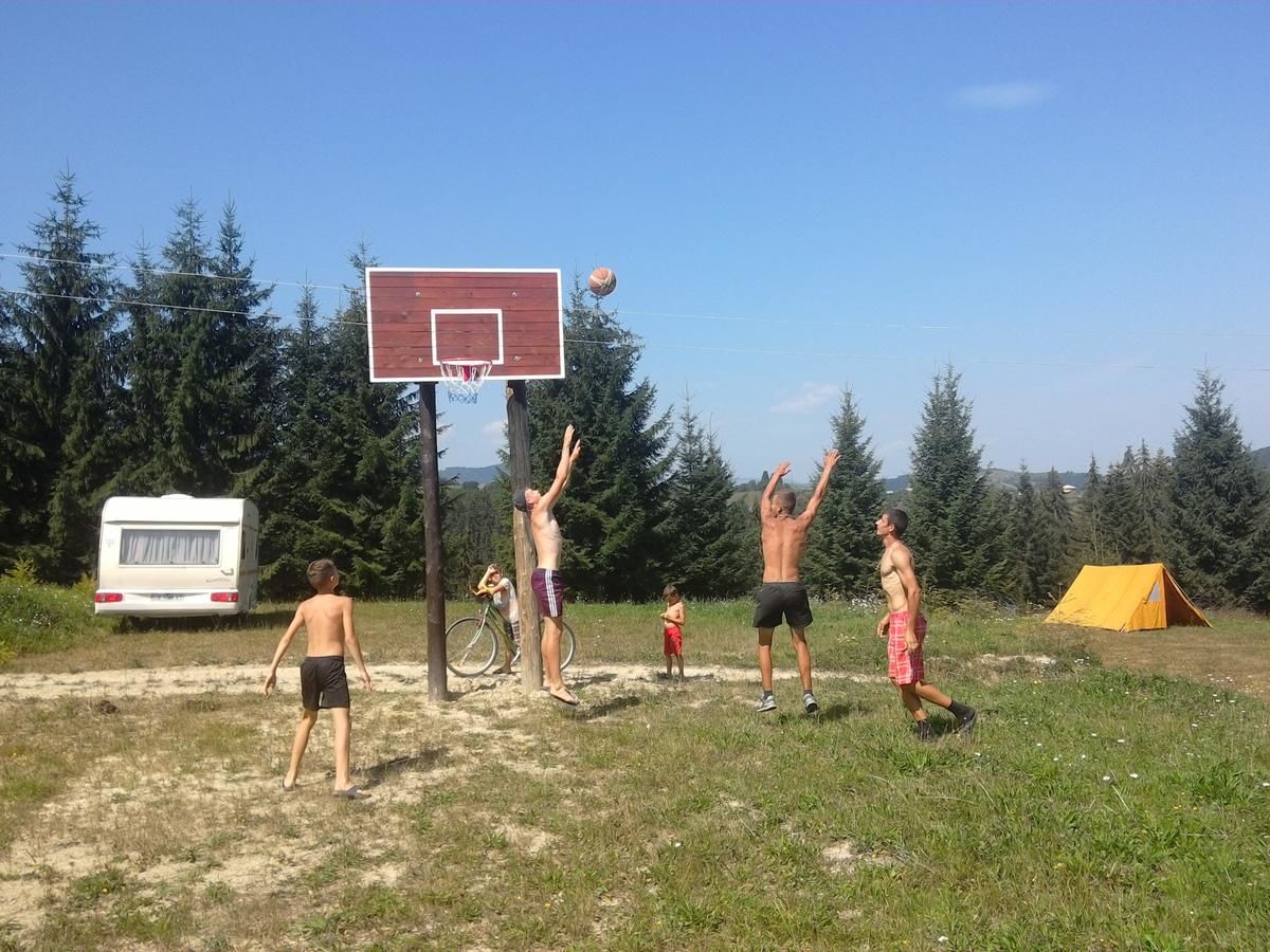 Кемпинги Camping Nad Karpatamy Hrobyshche-25