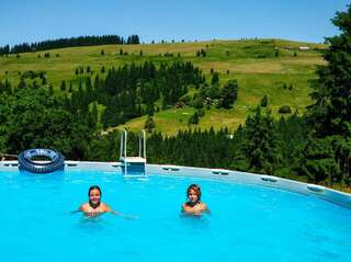 Кемпинги Camping Nad Karpatamy Hrobyshche-2